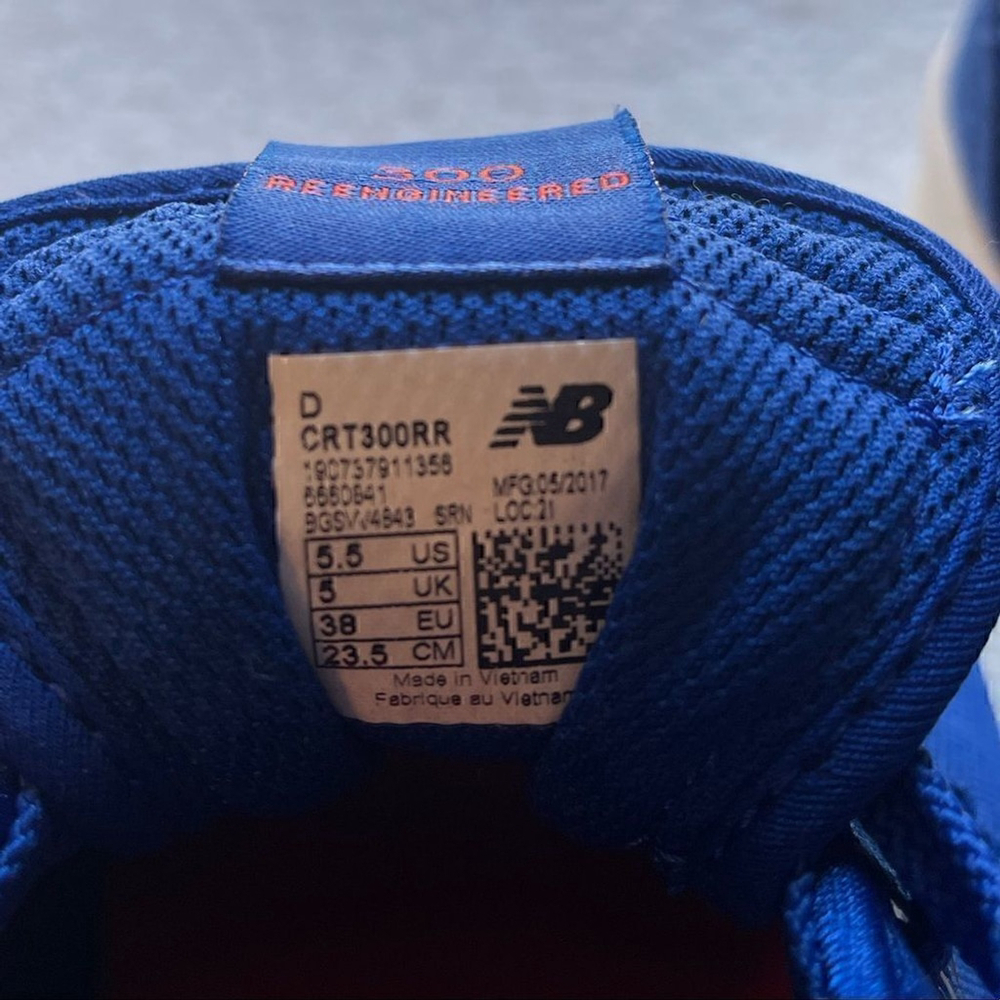 Never worn new balance nylon knit. - Picture 5 of 5